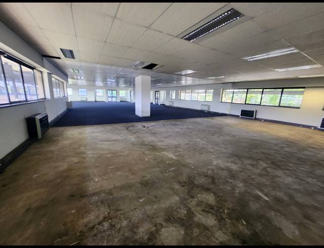 1,840M² OFFICE TO LET IN RANDJESPARK